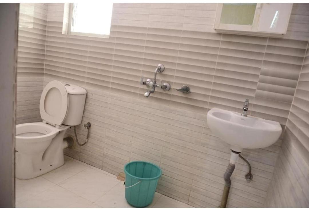 Quarto Inn Guwahati Bagian luar foto